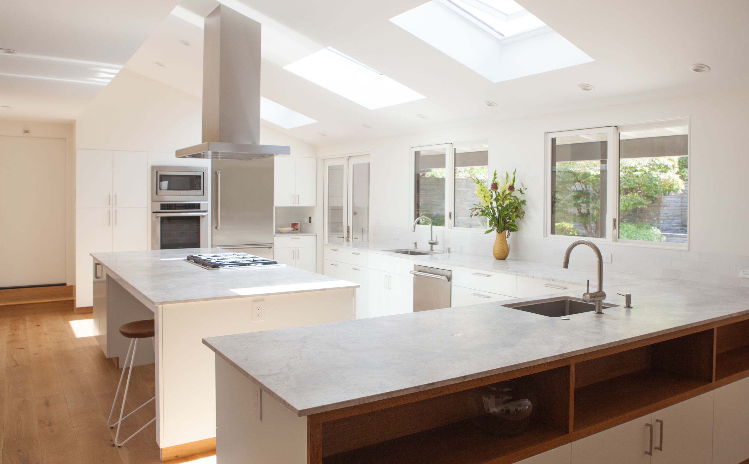 kitchen with skylights // Prospect House by Sky Lanigan for Medium Plenty 
